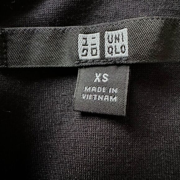Uniqlo Black Long Sleeve Fitted Tea Length Dress With Pockets - Picture 6 of 7